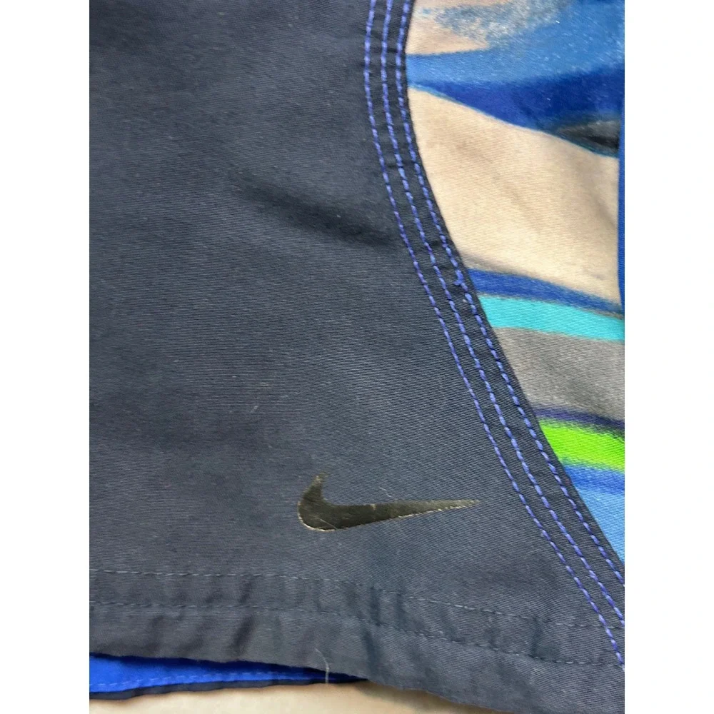 Nike Mens Swim Trunks Navy Blue Abstract Side Stripe Board Shorts Large 8 Inseam